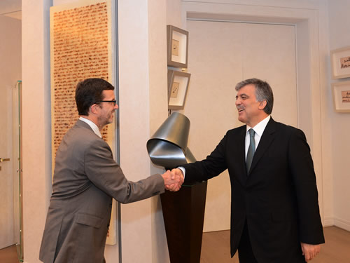 President Gül Receives Harvard Business School Academicians